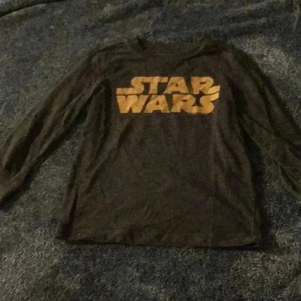Boy XS OLD NAVY Star Wars shirt